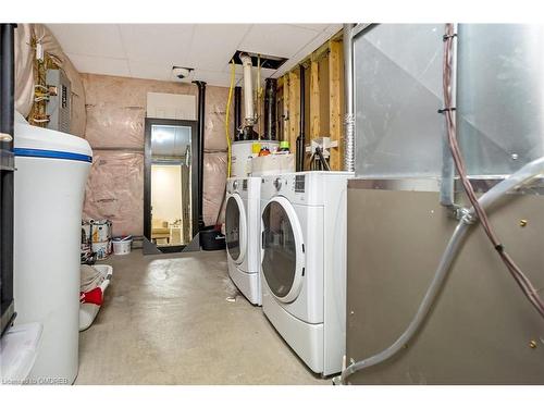 18-275 Old Huron Road, Kitchener, ON - Indoor Photo Showing Laundry Room