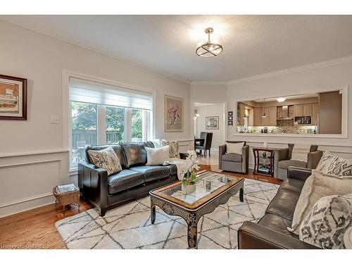 1389 Creekwood Trail, Oakville, ON - Indoor Photo Showing Living Room