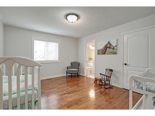 1389 Creekwood Trail, Oakville, ON - Indoor Photo Showing Bedroom