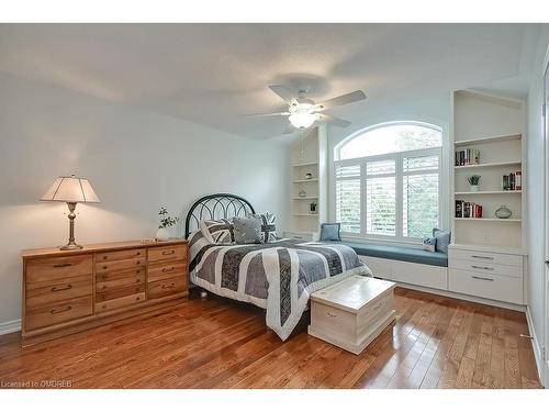 1389 Creekwood Trail, Oakville, ON - Indoor Photo Showing Bedroom