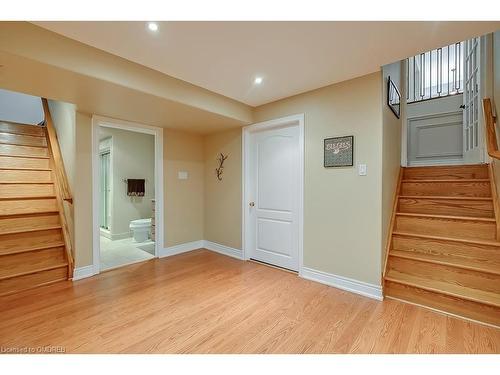 1389 Creekwood Trail, Oakville, ON - Indoor Photo Showing Other Room