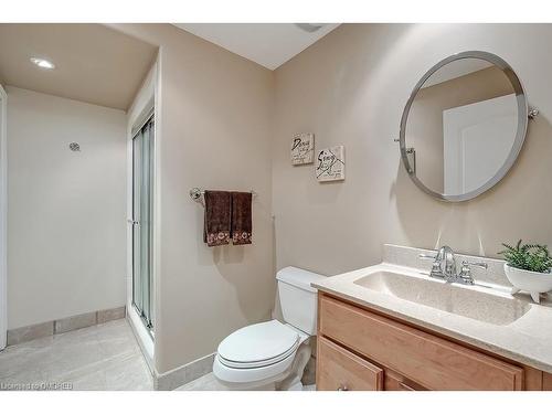 1389 Creekwood Trail, Oakville, ON - Indoor Photo Showing Bathroom