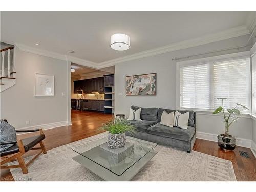 370 Poplar Drive, Oakville, ON - Indoor Photo Showing Living Room