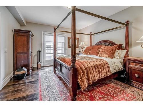 184 Dorval Drive, Oakville, ON - Indoor Photo Showing Bedroom