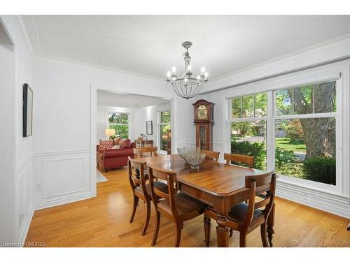 250 Dalewood Drive, Oakville, ON - Indoor Photo Showing Dining Room