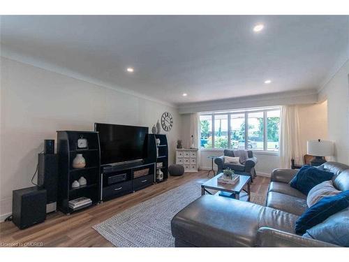 Main-55 Burness Drive, St. Catharines, ON - Indoor Photo Showing Living Room