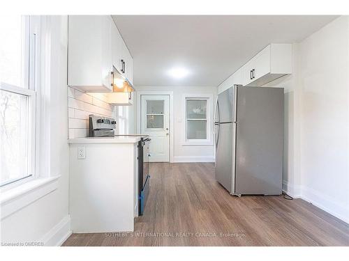 1842 Balsam Avenue, Mississauga, ON - Indoor Photo Showing Kitchen