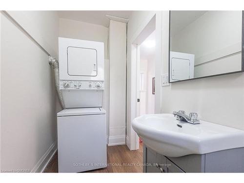 1842 Balsam Avenue, Mississauga, ON - Indoor Photo Showing Laundry Room