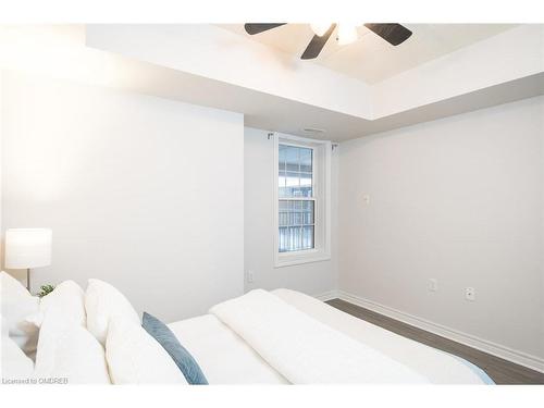 208-1340 Main Street E, Milton, ON - Indoor Photo Showing Bedroom