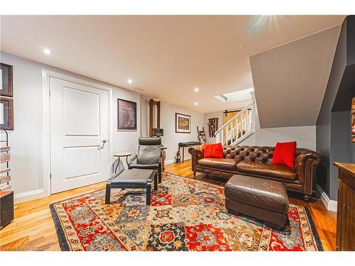 8 English Street, Erin, ON - Indoor Photo Showing Living Room