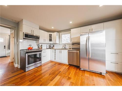 8 English Street, Erin, ON - Indoor Photo Showing Kitchen With Stainless Steel Kitchen