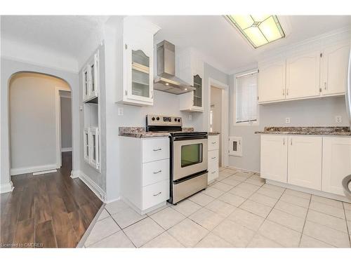 263 Sydney Street S, Kitchener, ON - Indoor Photo Showing Kitchen