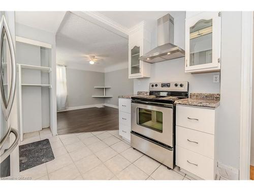 263 Sydney Street S, Kitchener, ON - Indoor Photo Showing Kitchen