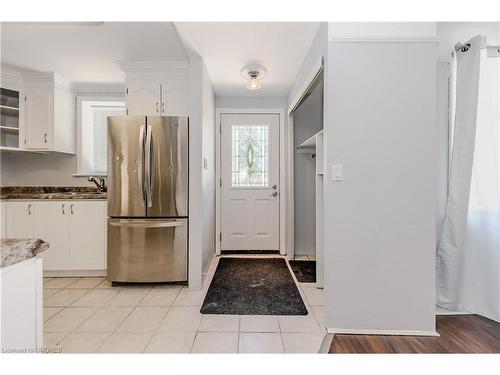 263 Sydney Street S, Kitchener, ON - Indoor Photo Showing Kitchen