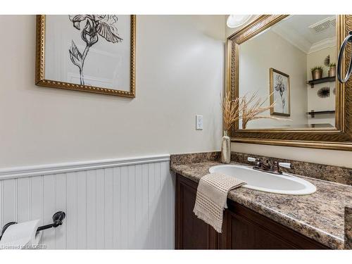 2576 Armour Crescent, Burlington, ON - Indoor Photo Showing Bathroom