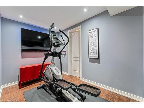 2576 Armour Crescent, Burlington, ON - Indoor Photo Showing Gym Room