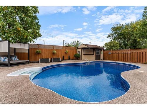 2576 Armour Crescent, Burlington, ON - Outdoor With In Ground Pool With Backyard