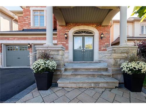 13 Beacon Hill Drive, Brampton, ON - Outdoor