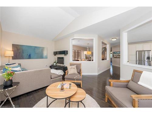 13 Beacon Hill Drive, Brampton, ON - Indoor Photo Showing Living Room