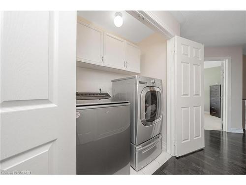 13 Beacon Hill Drive, Brampton, ON - Indoor Photo Showing Laundry Room