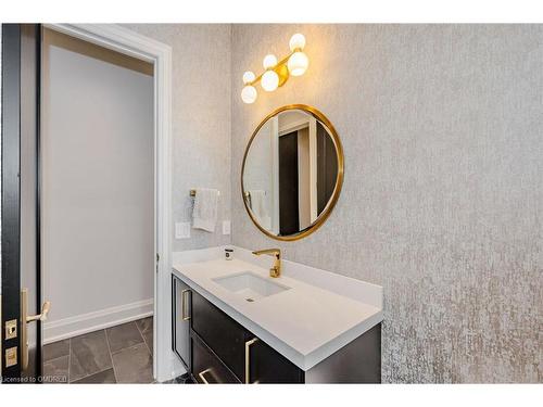 356 River Side Drive, Oakville, ON - Indoor Photo Showing Bathroom