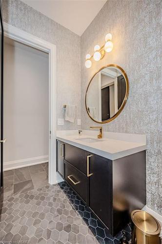 356 River Side Drive, Oakville, ON - Indoor Photo Showing Bathroom