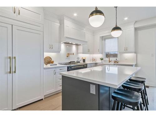 221 Agro Street, Waterdown, ON - Indoor Photo Showing Kitchen With Upgraded Kitchen