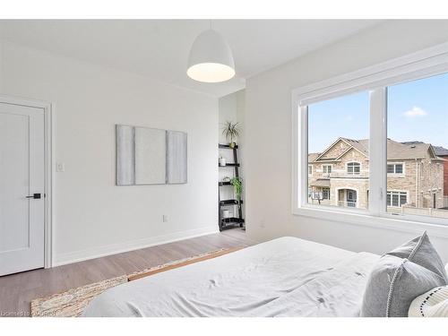 221 Agro Street, Waterdown, ON - Indoor Photo Showing Bedroom