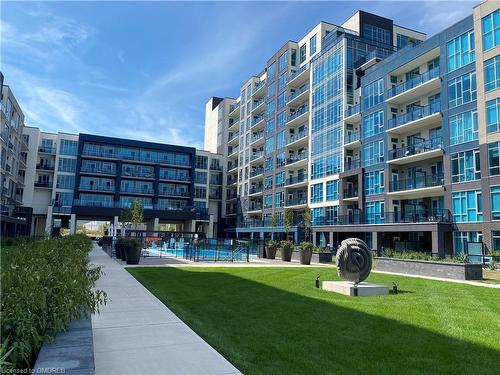 646-16 Concord Place, Grimsby, ON - Outdoor With Balcony With Facade