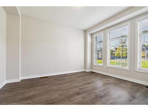 4-4021 Phoenix Way, Oakville, ON - Indoor Photo Showing Other Room