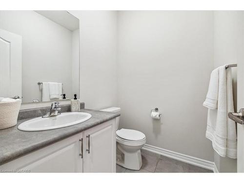 4-4021 Phoenix Way, Oakville, ON - Indoor Photo Showing Bathroom