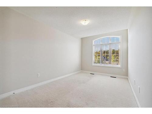 4-4021 Phoenix Way, Oakville, ON - Indoor Photo Showing Other Room