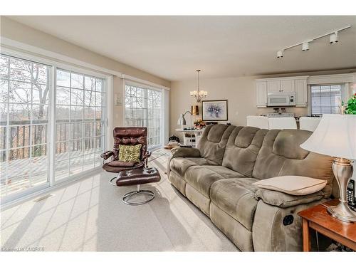 6 Knotty Pine Trail, Huntsville, ON - Indoor Photo Showing Living Room