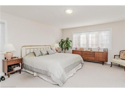 6 Knotty Pine Trail, Huntsville, ON - Indoor Photo Showing Bedroom