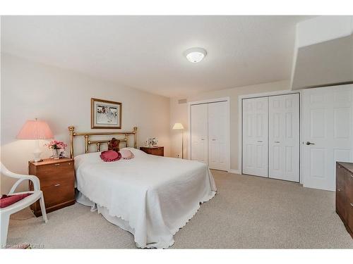 6 Knotty Pine Trail, Huntsville, ON - Indoor Photo Showing Bedroom