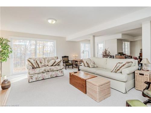 6 Knotty Pine Trail, Huntsville, ON - Indoor Photo Showing Living Room