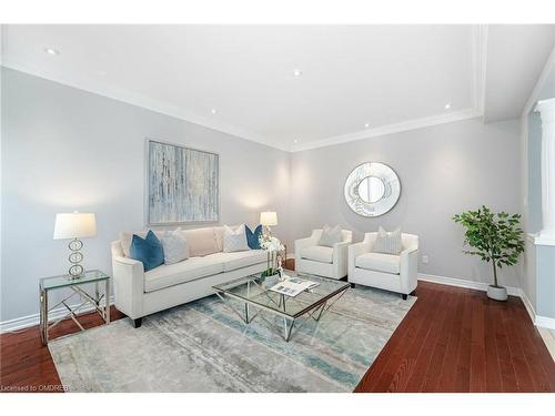 1026 Laidlaw Drive, Milton, ON - Indoor Photo Showing Living Room