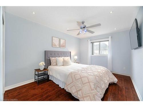 1026 Laidlaw Drive, Milton, ON - Indoor Photo Showing Bedroom