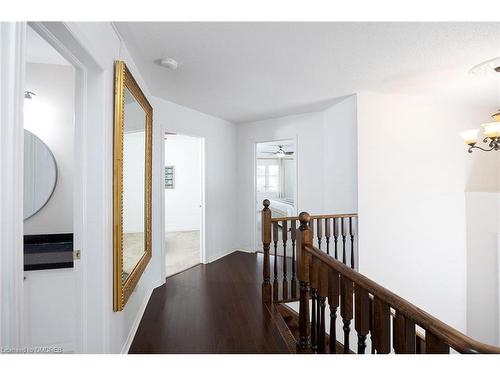 3159 Neyagawa Boulevard, Oakville, ON - Indoor Photo Showing Other Room