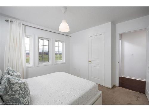 3159 Neyagawa Boulevard, Oakville, ON - Indoor Photo Showing Bedroom