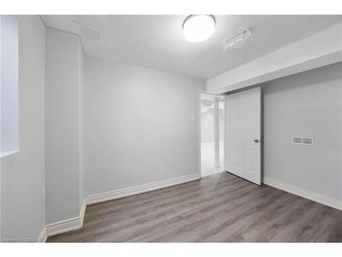 3159 Neyagawa Boulevard, Oakville, ON - Indoor Photo Showing Other Room