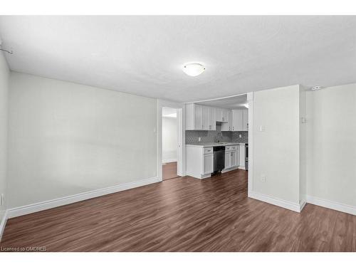 937 Garth Street, Hamilton, ON - Indoor Photo Showing Kitchen