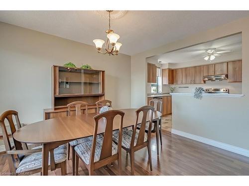 401-8 Main Street E, Dundas, ON - Indoor Photo Showing Dining Room