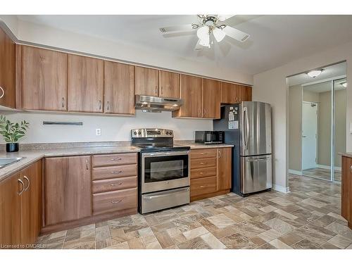 401-8 Main Street E, Dundas, ON - Indoor Photo Showing Kitchen