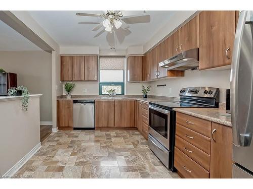 401-8 Main Street E, Dundas, ON - Indoor Photo Showing Kitchen