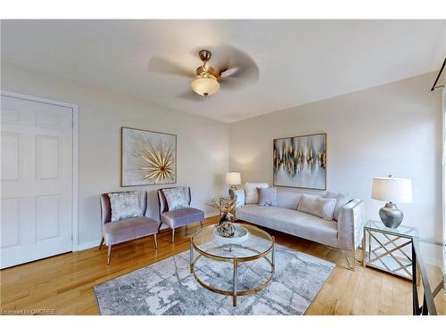 1534 Evans Terrace, Milton, ON - Indoor Photo Showing Living Room