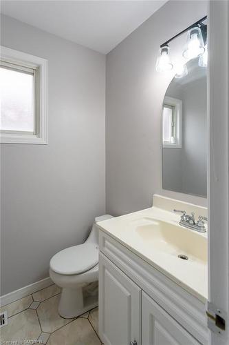 483 Cooper Street, Cambridge, ON - Indoor Photo Showing Bathroom