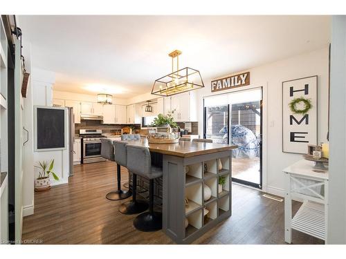 41 Regalview Drive, Stoney Creek, ON - Indoor Photo Showing Dining Room