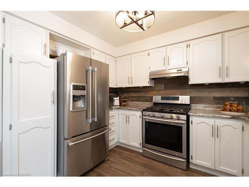 41 Regalview Drive, Stoney Creek, ON - Indoor Photo Showing Kitchen With Stainless Steel Kitchen