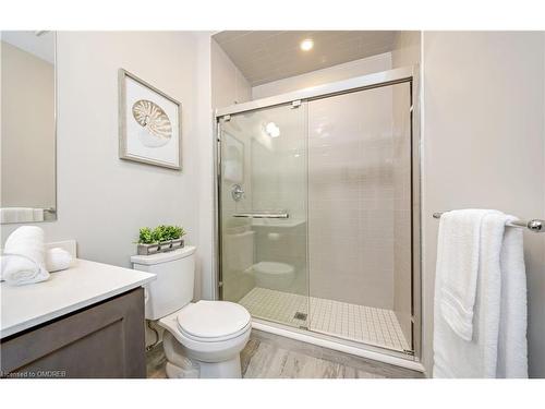 119-830 Megson Terrace, Milton, ON - Indoor Photo Showing Bathroom